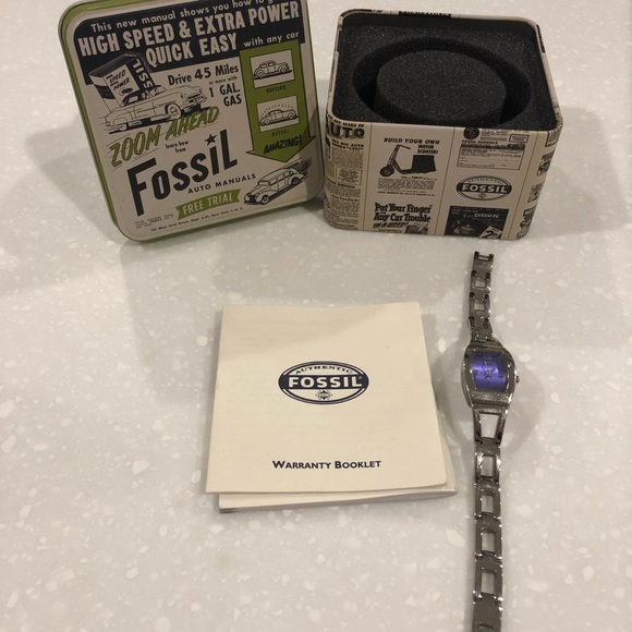 Fossil Watch - Picture 1 of 5
